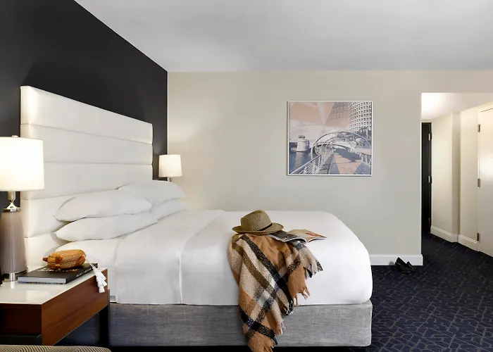 Hotel Tampa Riverwalk