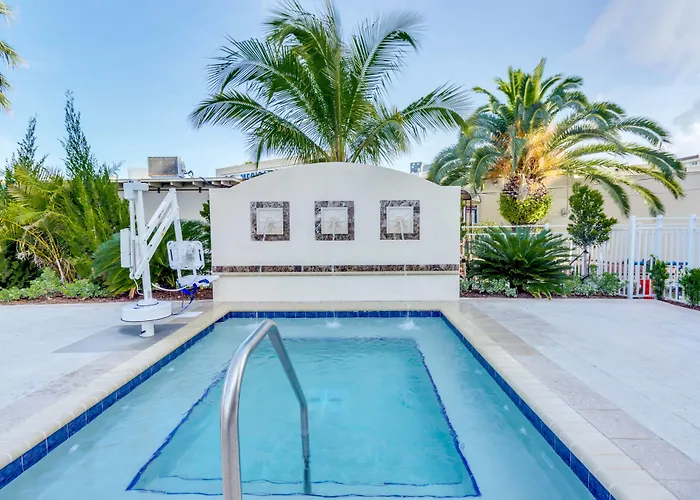Courtyard By Marriott St. Petersburg Clearwater/Madeira Beach